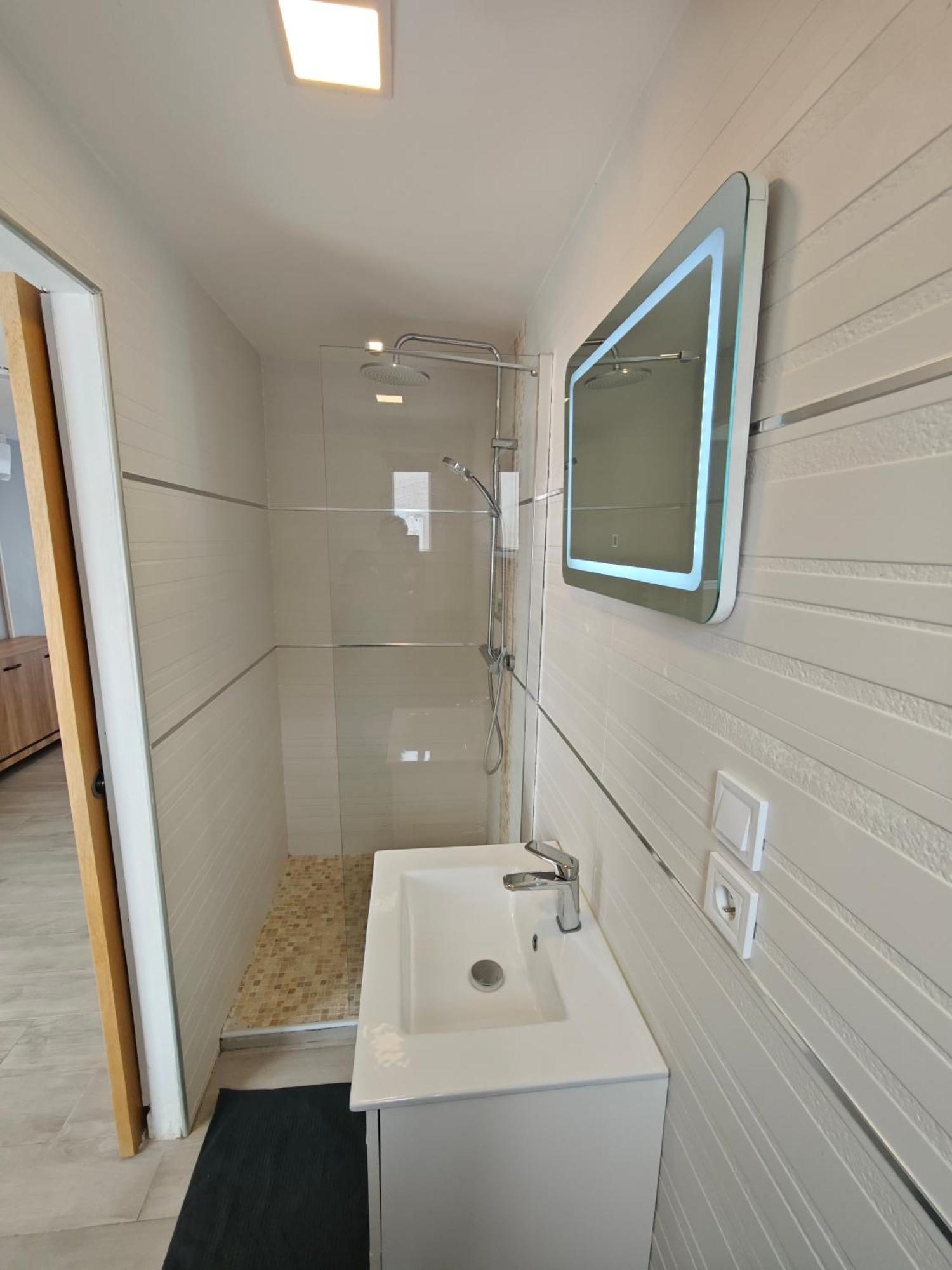 Coquet Studio Port-de-Bouc Extérieur photo